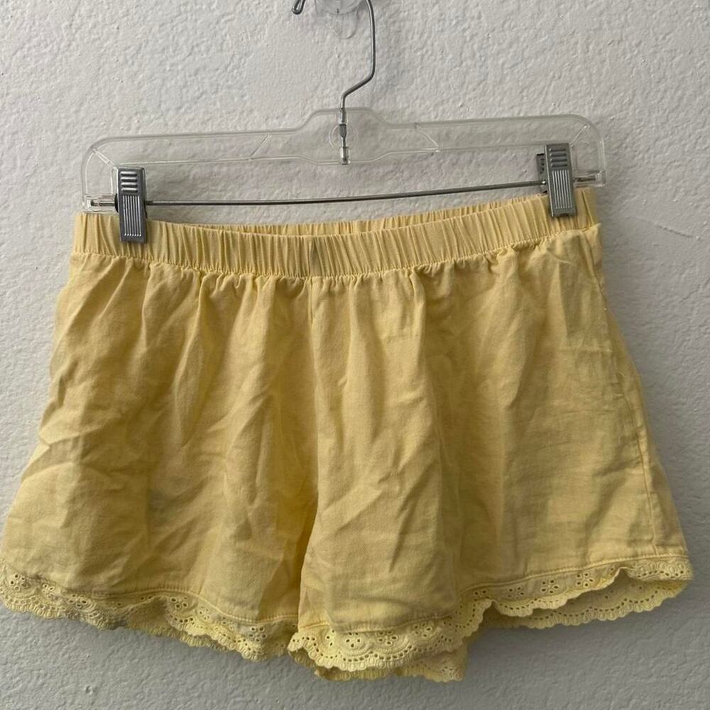 Yellow lace trim shorts